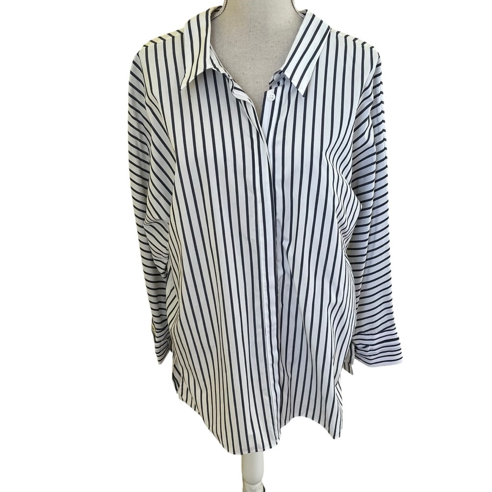 Lela Rose Pearl White with Blue Stripes Poplin Reversible Button Down Shirt